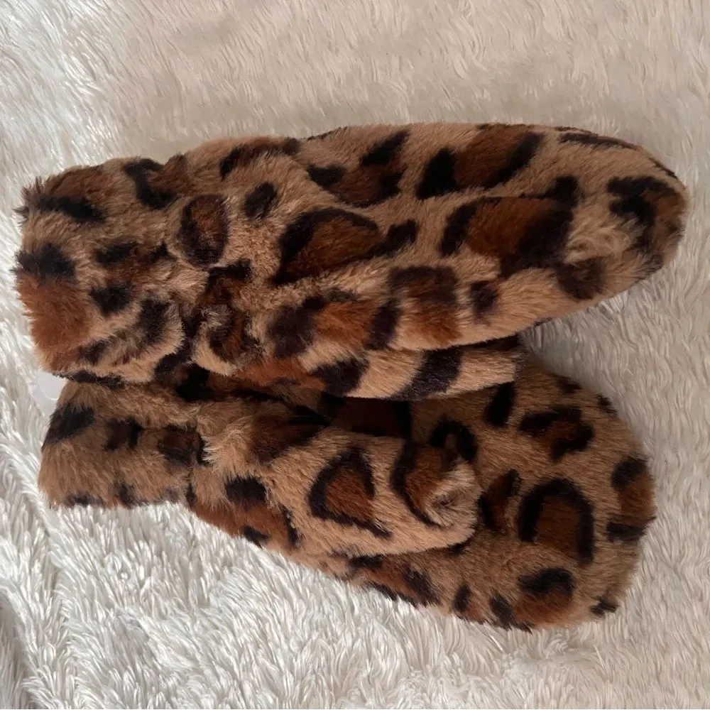 Nordstrom Leopard Print Faux Fur Mittens Girls NEW One Size